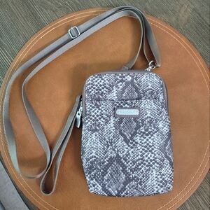 Baggallini travel bag crossbody